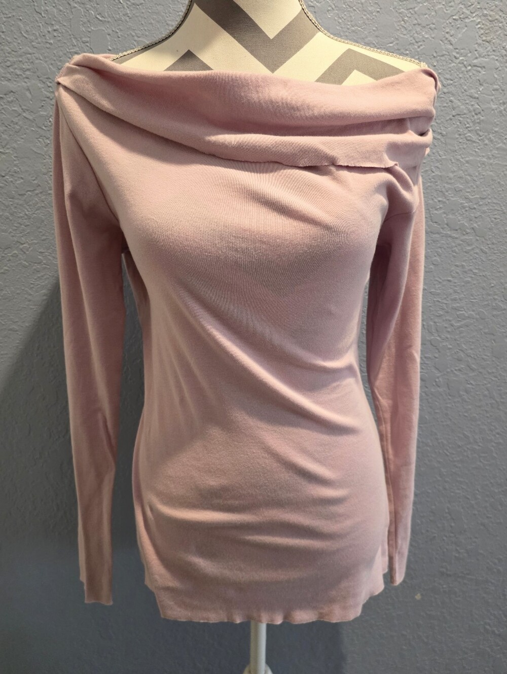 ISDA & CO. Blush Pink Off-The-Shoulder Long Sleeve Knit Top - Size M